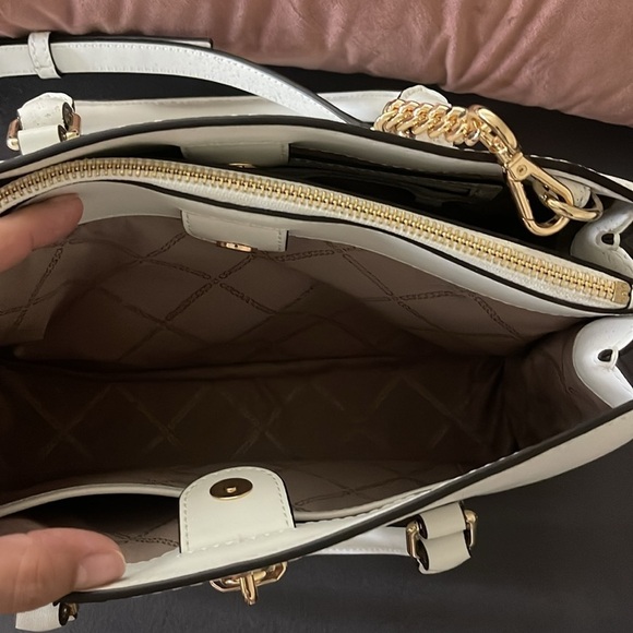 Michael Kors Bag - Picture 6 of 12